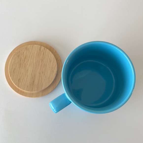 Hello Kitty Mug - Picture 4 of 9